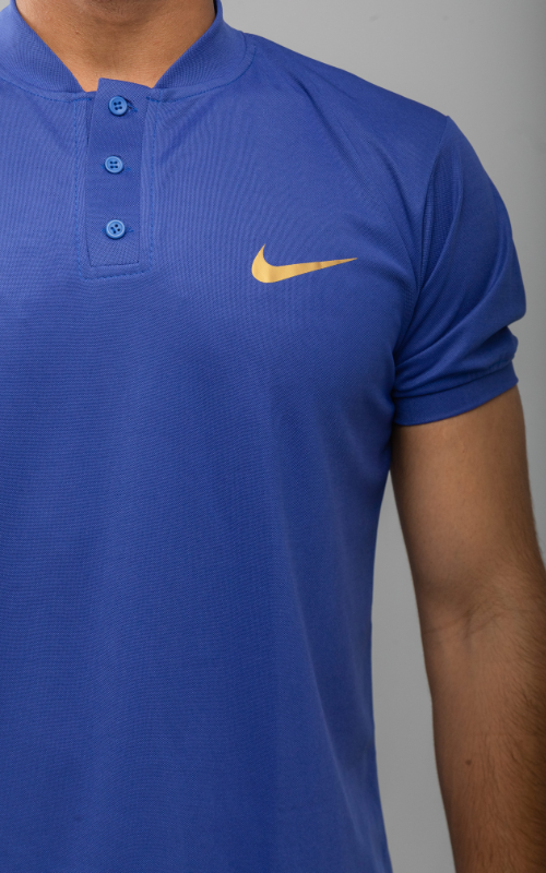 Nike T-shirt